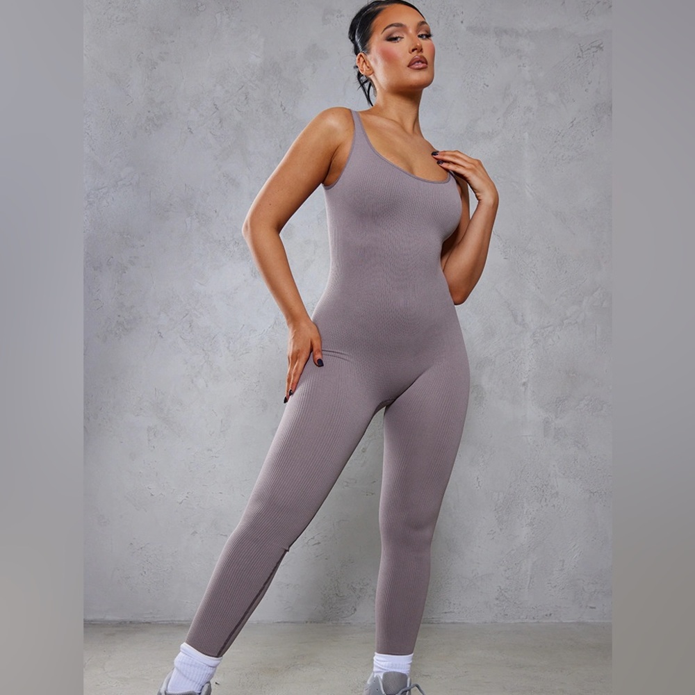 PRETTYLITTLETHING ASH GREY JUMPSUIT